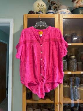Ruby Rd. Hot Pink Cotton Gauze Crochet Trim Tie-Front Shirt XL